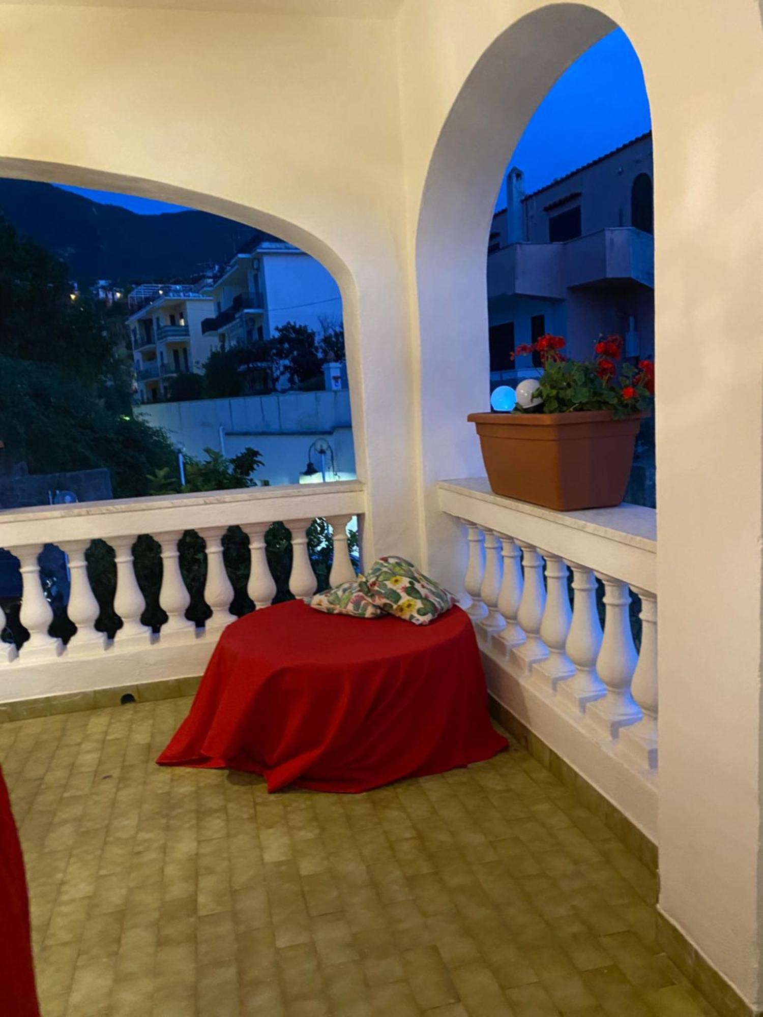 Villa Martina Suite Apartament Lacco Ameno  Zewnętrze zdjęcie