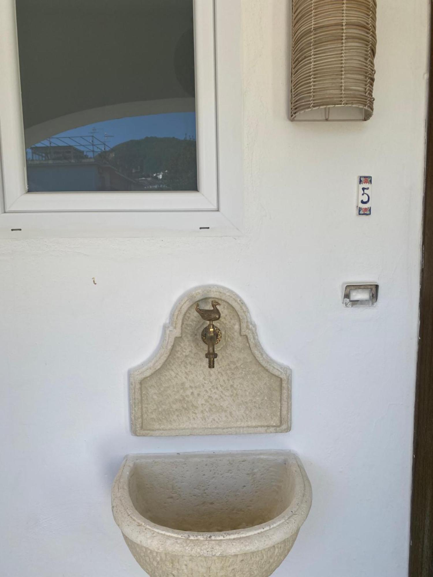 Villa Martina Suite Apartament Lacco Ameno  Zewnętrze zdjęcie